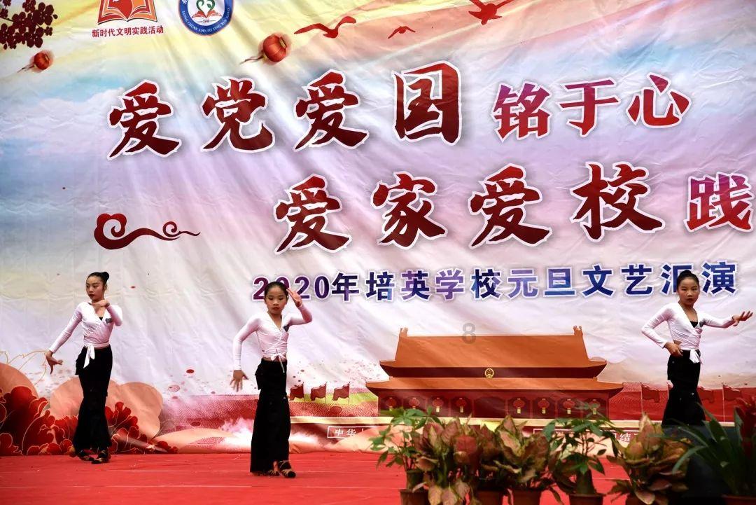 结婚前买车：大灯真好看，买